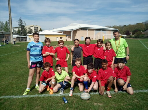 Champions départementaux rugby.jpg